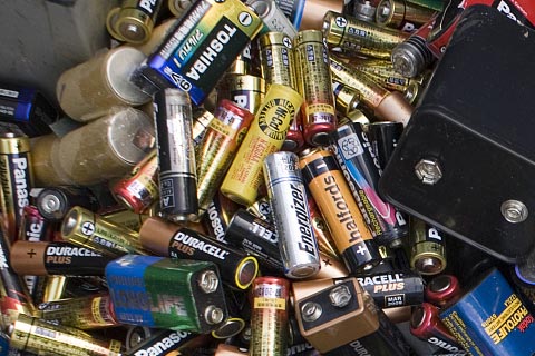 巴南电池回收需要什么资质|旧电池回收